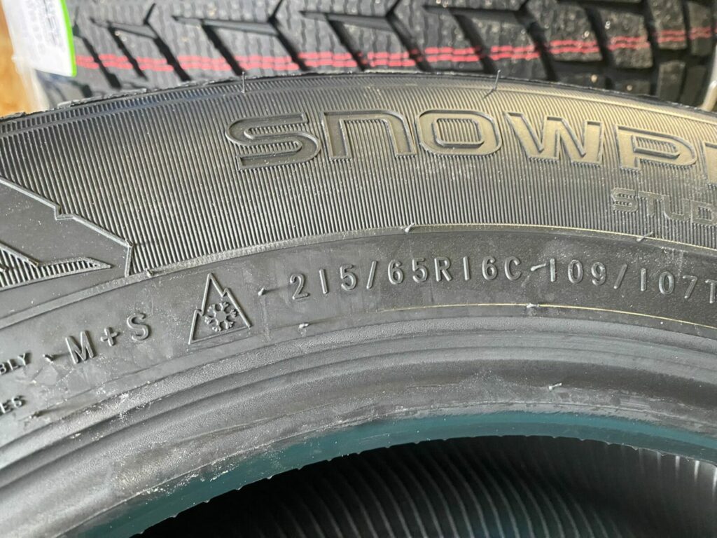 Winter Tyre with three Peak Mountain Snowflake (3PMSF) symbol